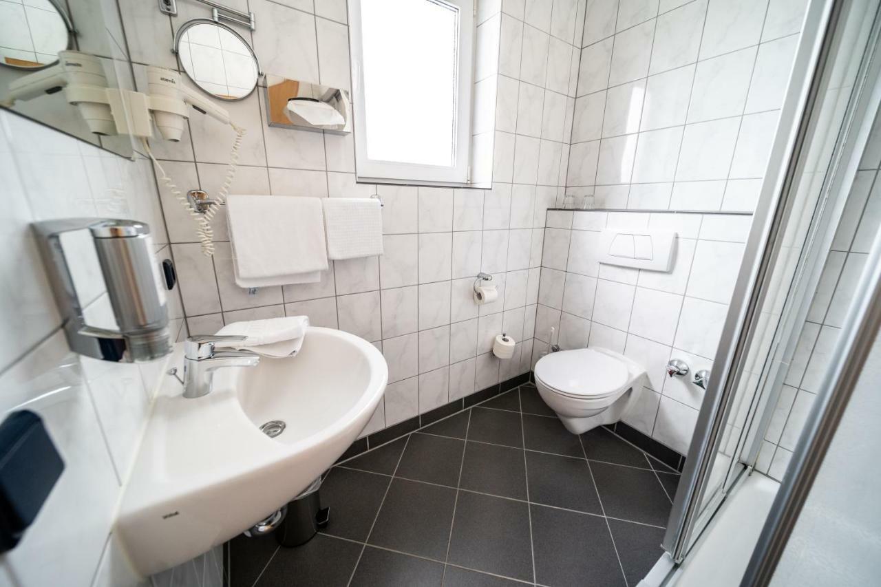 Hotel Rieder Wiesemscheid Ngoại thất bức ảnh