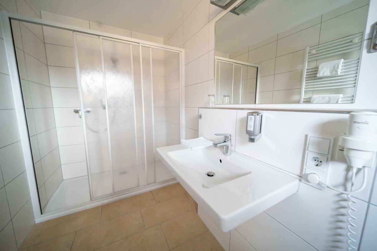 Hotel Rieder Wiesemscheid Ngoại thất bức ảnh